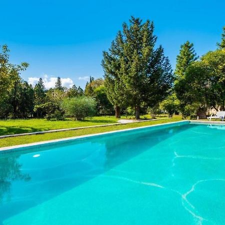 아카라비 Secret Garden House - Private Garden With Pool 빌라 외부 사진